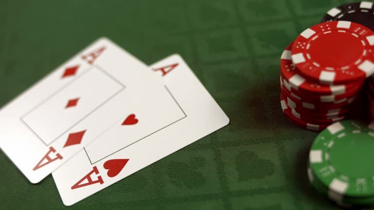 現在の評価を反映したコインポーカー 最新レビューまとめ