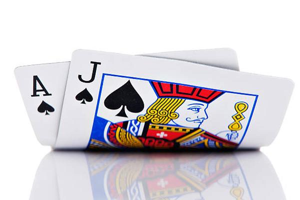 How to Choose a Reliable เว็บแทงบอลออนไลน์ for Online Sports Betting